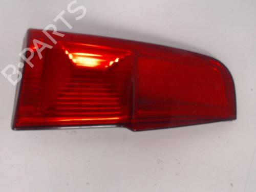 Achterlicht kofferdeksel achterklep links FIAT PUNTO (188_) 1.3 JTD 16V (70 hp) 27032282