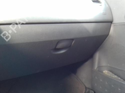 Used Glove box RENAULT MEGANE II (BM0/1_, CM0/1_) 1.6 16V (BM0C, CM0C) (113 hp) 27026915