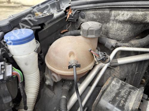 Used Expansion tank CITROËN C4 II (NC_) 1.6 HDi 115 (114 hp) 27033418