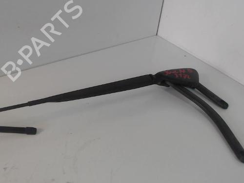 Used Front windshield wiper arm RENAULT SCÉNIC II (JM0/1_) 2.0 (JM05, JM0U, JM1N, JM1U, JM2V) (135 hp) 27027079