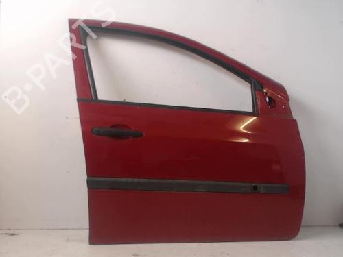 Used Right front door RENAULT CLIO III (BR0/1, CR0/1) 1.5 dCi (BR17, CR17) (86 hp) 27030544