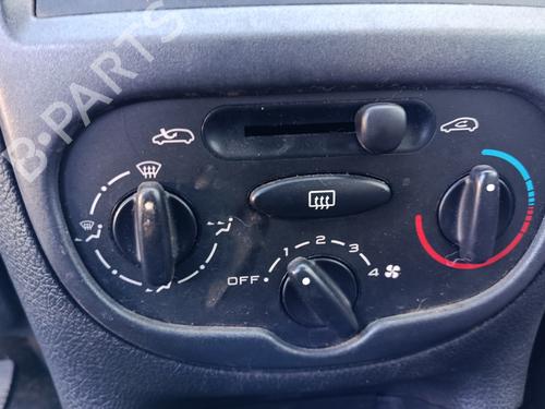 Used Climate control Climate control PEUGEOT 206 SW (2E/K) 1.4 (75 hp) 33992617 33992617