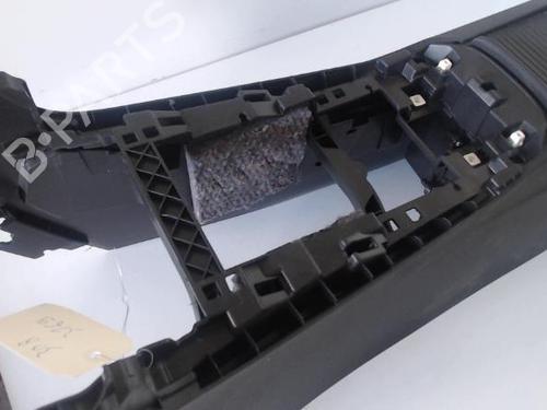 Used Middle console Middle console PEUGEOT 308 II (LB_, LP_, LW_, LH_, L3_) 2.0 GT BlueHDi 180 (181 hp) 27027050 27027050