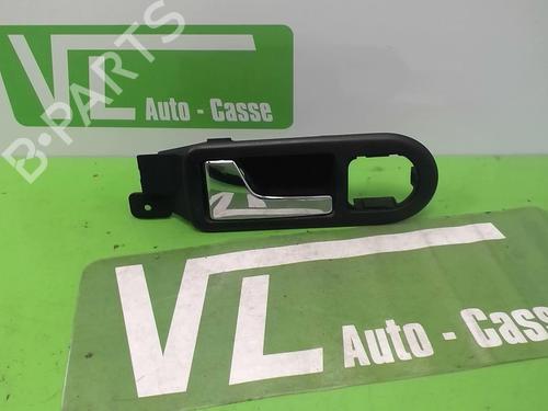 Venstre fortil invendig håndtag VW PASSAT B5.5 (3B3) 1.9 TDI (130 hp) 27037611
