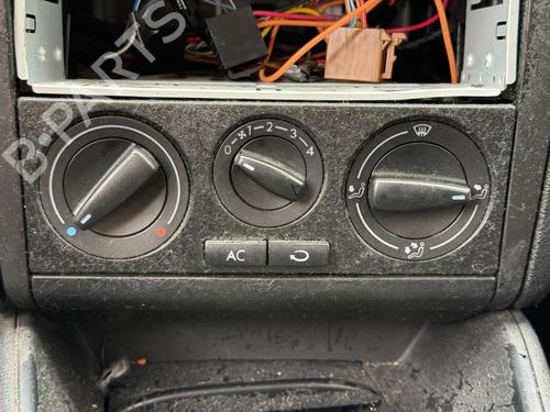 AC-Styringsenhed/Manøvreenhed VW GOLF IV (1J1) 1.9 TDI (90 hp) 27032857