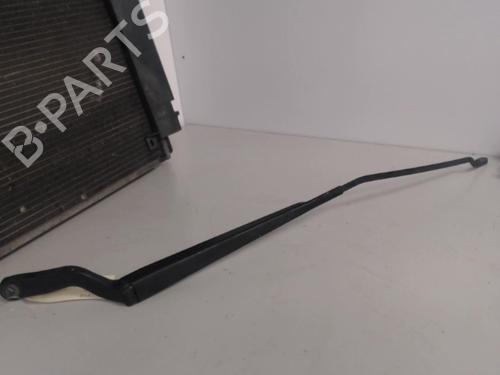 Used Front windshield wiper arm FORD FIESTA V (JH_, JD_) 1.4 TDCi (68 hp) 27034141