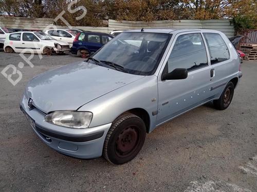 Left headlight PEUGEOT 106 II (1A_, 1C_) 1.1 i | BP27030797C28 