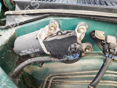 Used Front wiper motor Front wiper motor TOYOTA COROLLA Liftback (_E11_) 1.4 (EE111_, EE111R) (86 hp) 29868032 29868032