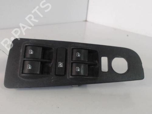 Used Left front window switch FIAT BRAVO II (198_) 1.9 D Multijet (198AXE1A) (90 hp) 27030677