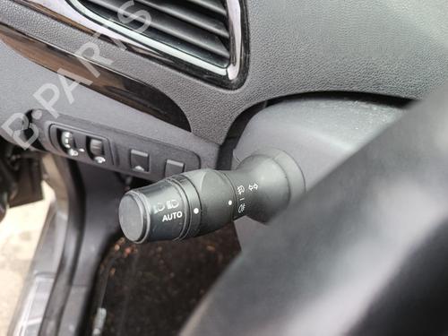 Commodo Essuie Glace / Phare RENAULT SCÉNIC III (JZ0/1_) 1.5 dCi (JZ02, JZ0R) (95 hp) 32126484