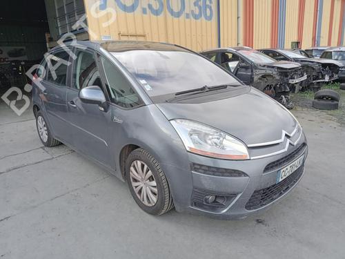 Used Right front fenders Right front fenders CITROËN C4 Picasso I MPV (UD_) 1.6 HDi (109 hp) 27030522 27030522