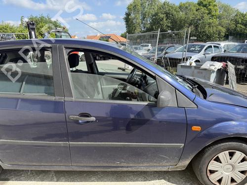 Used Right front door FORD FIESTA V (JH_, JD_) 1.4 16V (80 hp) 27033398