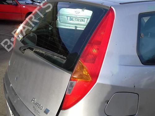 Højre baglygte FIAT PUNTO (188_) 1.2 60 (188.030, .050, .130, .150, .230, .250) (60 hp) 27037413