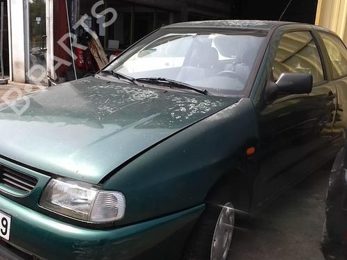 Right front indicator SEAT IBIZA II (6K1) 1.4 i | BP27035307C33 