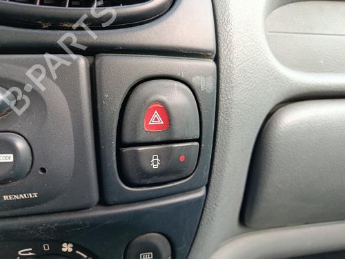 Bouton de warning RENAULT MEGANE Scenic (JA0/1_) 1.6 16V (JA0B, JA04, JA11, JA00) (107 hp) 30962642