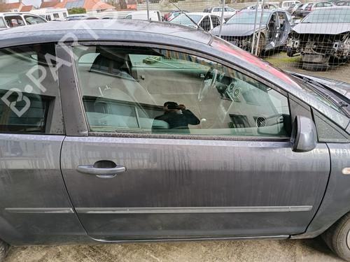 Dør rude højre foran FORD FOCUS II (DA_, HCP, DP) 1.6 TDCi (90 hp) 32095697