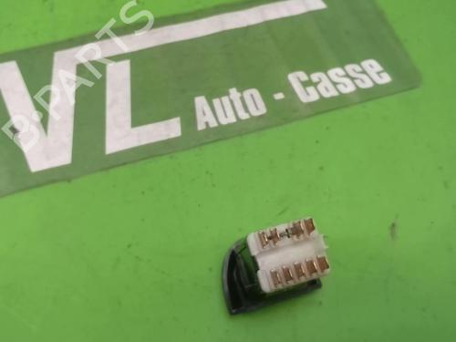Used Warning switch RENAULT MEGANE Scenic (JA0/1_) 2.0 i (JA02, JA0G) (109 hp) 27034536