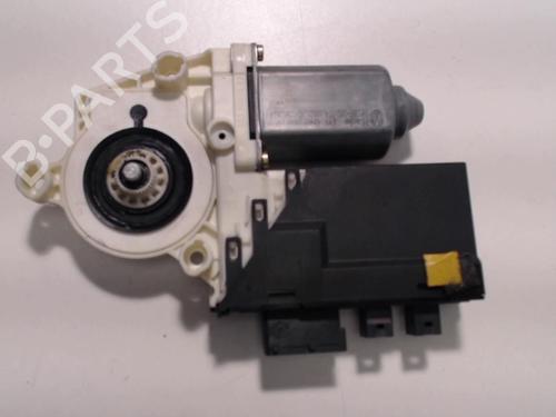 Portierruitmotor linksvoor PEUGEOT 807 (EB_) 2.2 HDi (163 hp) 27031805