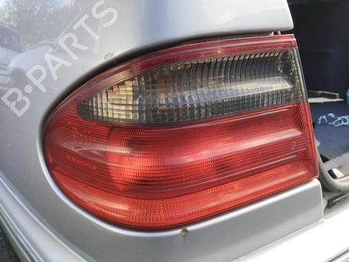Used Left taillight MERCEDES-BENZ E-CLASS (W210) E 320 CDI (210.026) (197 hp) 29847142