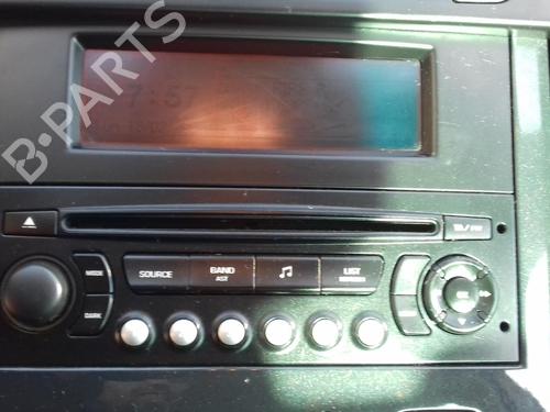 Used Radio PEUGEOT 5008 (0U_, 0E_) 2.0 HDi 150 / BlueHDi 150 (150 hp) 27027539