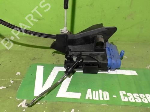 Venstre bagtil lås AUDI A4 B5 Avant (8D5) 2.5 TDI quattro (150 hp) 27034736