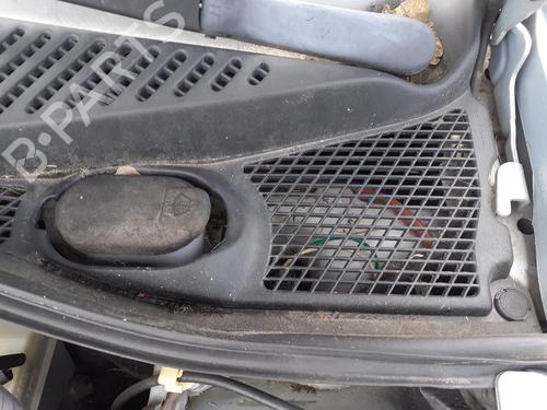 Used Windscreen washer tank RENAULT CLIO II (BB_, CB_) 1.5 dCi (B/CB07) (65 hp) 27035414