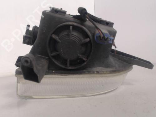 Used Right front fog light OPEL ZAFIRA A MPV (T98) 2.2 DTI 16V (F75) (125 hp) 27033984