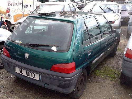 Right taillight PEUGEOT 106 II (1A_, 1C_) 1.0 i | BP27031732C35 