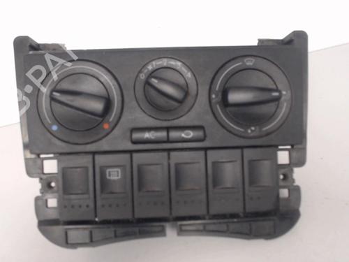 Used Climate control VW POLO (6N2) 1.4 16V (75 hp) 27032287