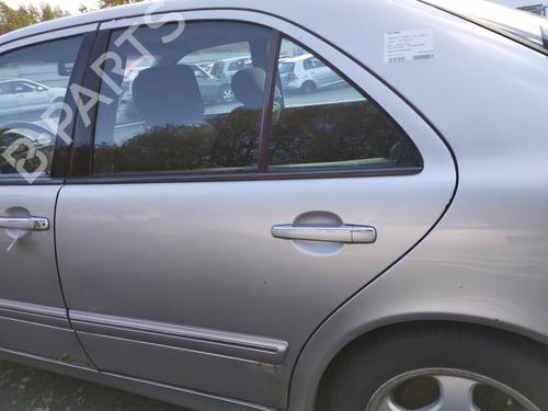 Venstre bak utvendig håndtak MERCEDES-BENZ E-CLASS (W210) E 320 CDI (210.026) | BP29847147C130