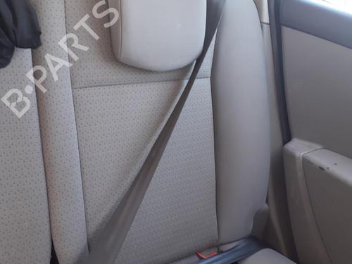 Used Seat buckle RENAULT CLIO III (BR0/1, CR0/1) 1.2 16V (BR02, BR0J, BR11, CR02, CR0J, CR11) (75 hp) 27504770