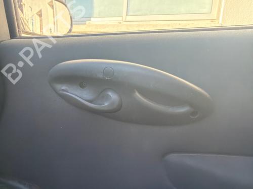 Used Front right interior door handle Front right interior door handle FIAT PUNTO (188_) 1.3 JTD 16V (70 hp) 40112986 40112986