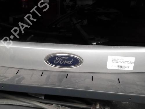 Used Rear center light FORD MONDEO III Turnier (BWY) 1.8 16V (110 hp) 27035297
