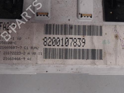 Used Display monitor Display monitor RENAULT MEGANE II (BM0/1_, CM0/1_) 1.5 dCi (BM02, BM13, BM2A, CM02, CM13) (101 hp) 27029640 27029640