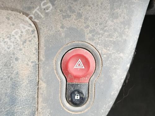 Used Warning switch RENAULT KANGOO / GRAND KANGOO II (KW0/1_) 1.5 dCi 90 (KW05, KW08, KW0G, KW11) (90 hp) 30494328