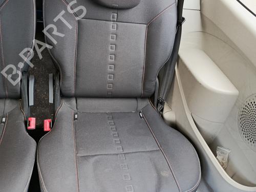 Sedile posteriore RENAULT TWINGO II (CN0_) 1.2 16V (CN04, CN0B) (75 hp) 30848941