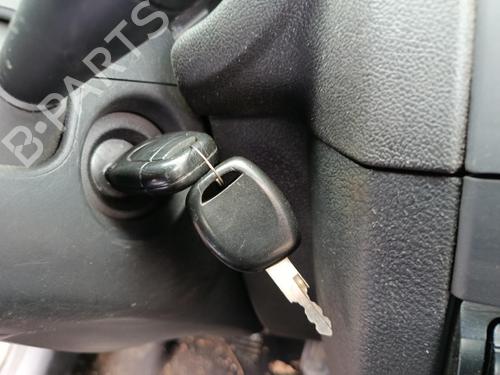 Ratlås/Tændingslås RENAULT CLIO II (BB_, CB_) 1.2 LPG (58 hp) 30132794