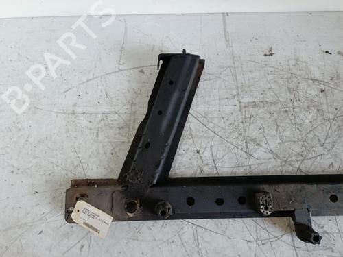Used Crossmember Crossmember RENAULT CLIO III (BR0/1, CR0/1) 1.2 16V (BR02, BR0J, BR11, CR02, CR0J, CR11) (75 hp) 40551769 40551769