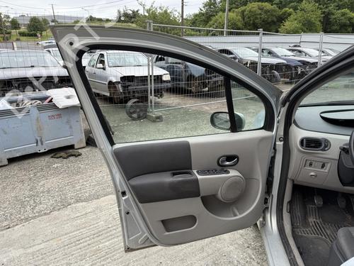 Used Front left lock RENAULT MODUS / GRAND MODUS (F/JP0_) 1.6 (JP03, JP0B, JP0U, JP0Y, JP1G) (112 hp) 27032841