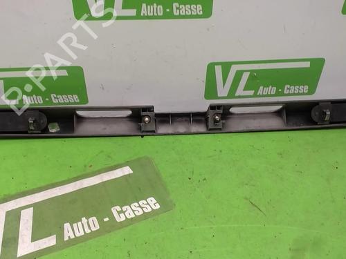 Used Rear center light PEUGEOT 307 Break (3E) 2.0 HDI 110 (107 hp) 27034303