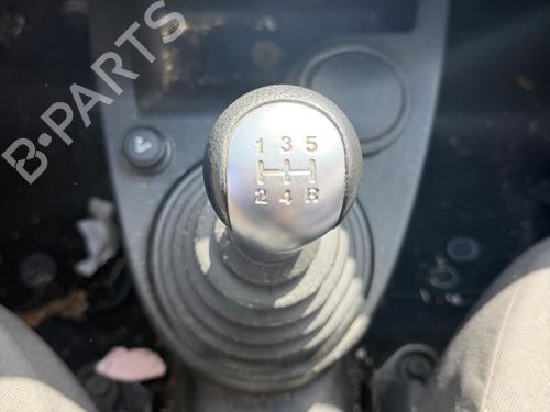 Used Gear lever FORD FIESTA V (JH_, JD_) 1.4 16V (80 hp) 27033027