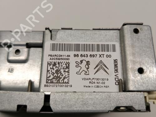 Used Radio Radio PEUGEOT 207 (WA_, WC_) 1.6 HDi (90 hp) 30130082 30130082