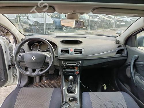 Used Glove box RENAULT MEGANE III Coupe (DZ0/1_) 1.5 dCi (DZ09, DZ0D, DZ1F, DZ1G, DZ14, DZ29) (110 hp) 30444412