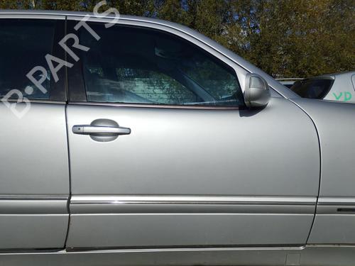 Høyre foran utvendig håndtak MERCEDES-BENZ E-CLASS (W210) E 320 CDI (210.026) | BP29847148C129