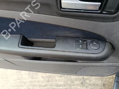 Interrupteur de vitre avant gauche FORD FOCUS II (DA_, HCP, DP) 1.6 TDCi (90 hp) 32095705