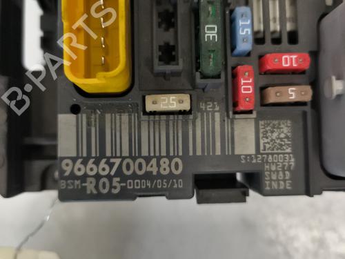Used Fuse box Fuse box PEUGEOT 308 I (4A_, 4C_) 1.6 HDi (109 hp) 29438436 29438436