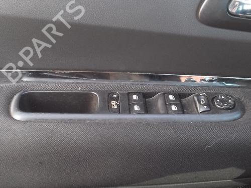 Used Left front window switch PEUGEOT 5008 (0U_, 0E_) 2.0 HDi 150 / BlueHDi 150 (150 hp) 27027526