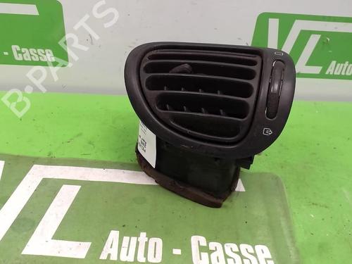Used Air vent PEUGEOT 206 Hatchback (2A/C) 1.1 i (60 hp) 27029667