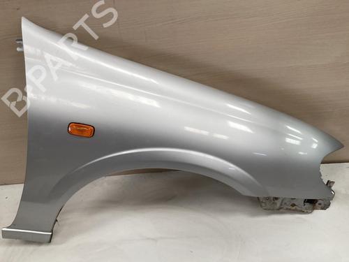 Used Right front fenders NISSAN ALMERA II Hatchback (N16) 1.5 (90 hp) 27029199