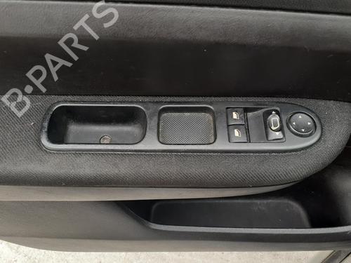 Used Left front window switch PEUGEOT 307 (3A/C) 2.0 HDi 110 (107 hp) 27631371